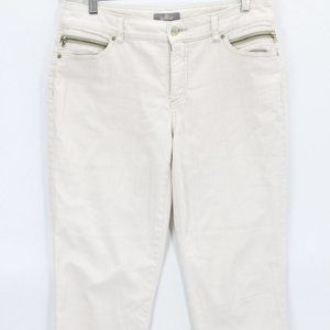 The So Slimming Chico’s Jeans Women's White Girlfriend Crop Slim Leg Denim Sz 1